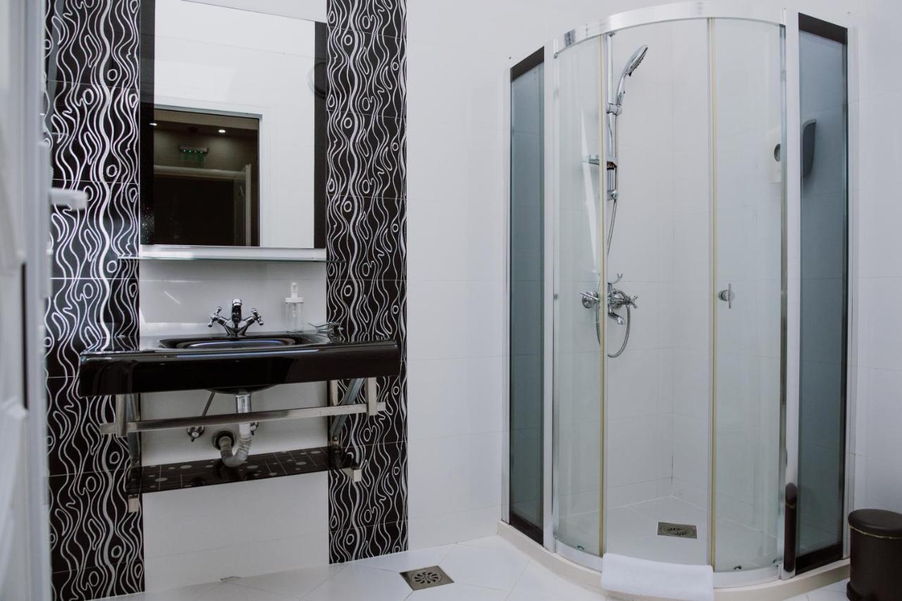 Bela Kuka Hotel Bitola Kültér fotó