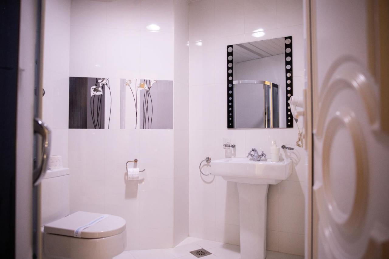 Bela Kuka Hotel Bitola Kültér fotó