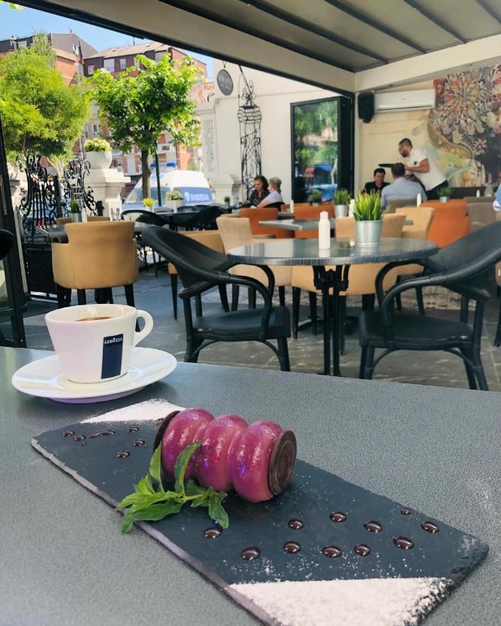 Bela Kuka Hotel Bitola Kültér fotó