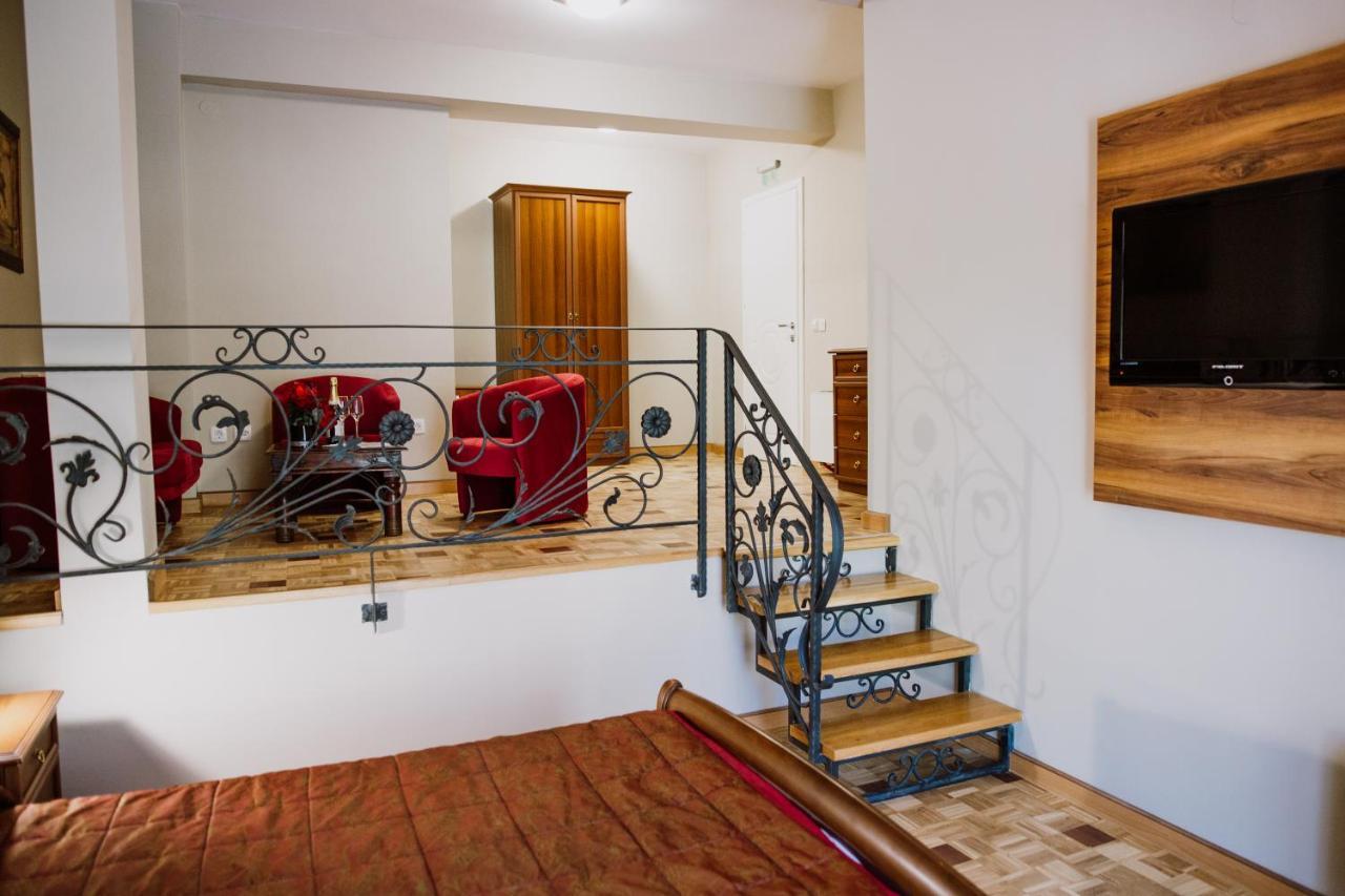 Bela Kuka Hotel Bitola Kültér fotó