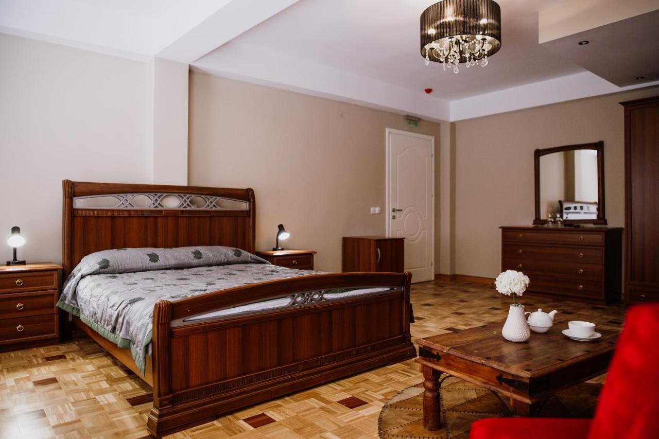 Bela Kuka Hotel Bitola Kültér fotó