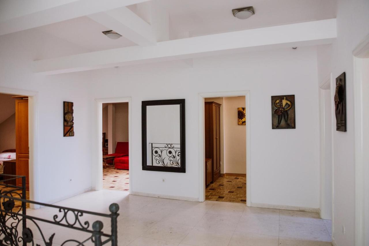 Bela Kuka Hotel Bitola Kültér fotó